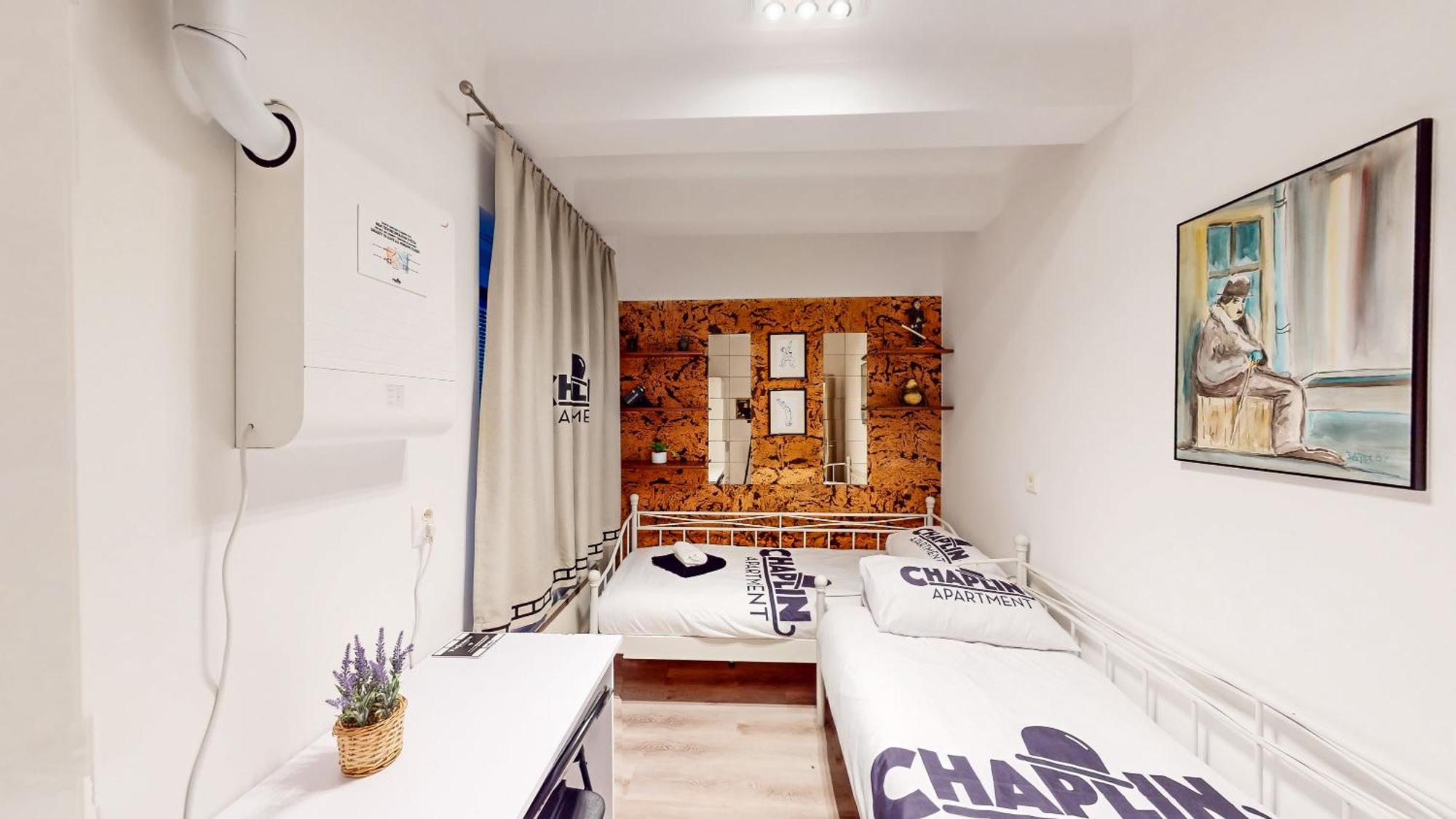Chaplin Apartment - Free Garage Parking リュブリャナ エクステリア 写真